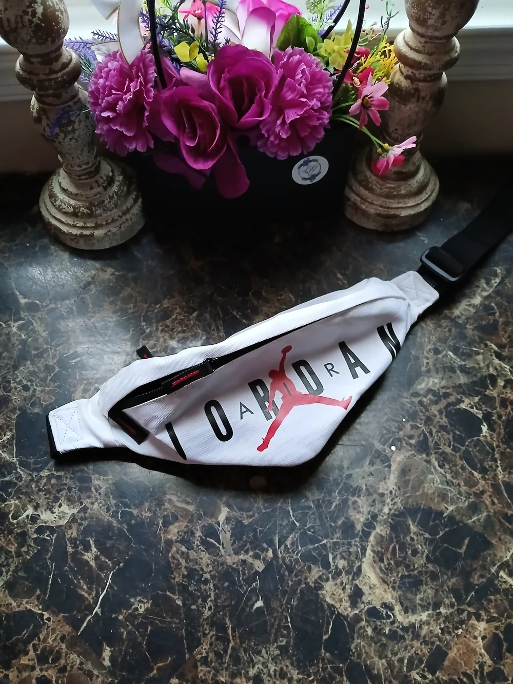 Jordan Fanny Bag/Crossbody Athletic/Lifestyle Zip Bag